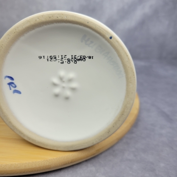 Clase Azul Tequilla Reposado‎ Empty Ceramic Decanter 15" (750ml) - Picture 7 of 9